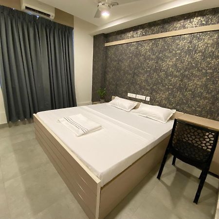 Karippals Inn Котаям Екстериор снимка
