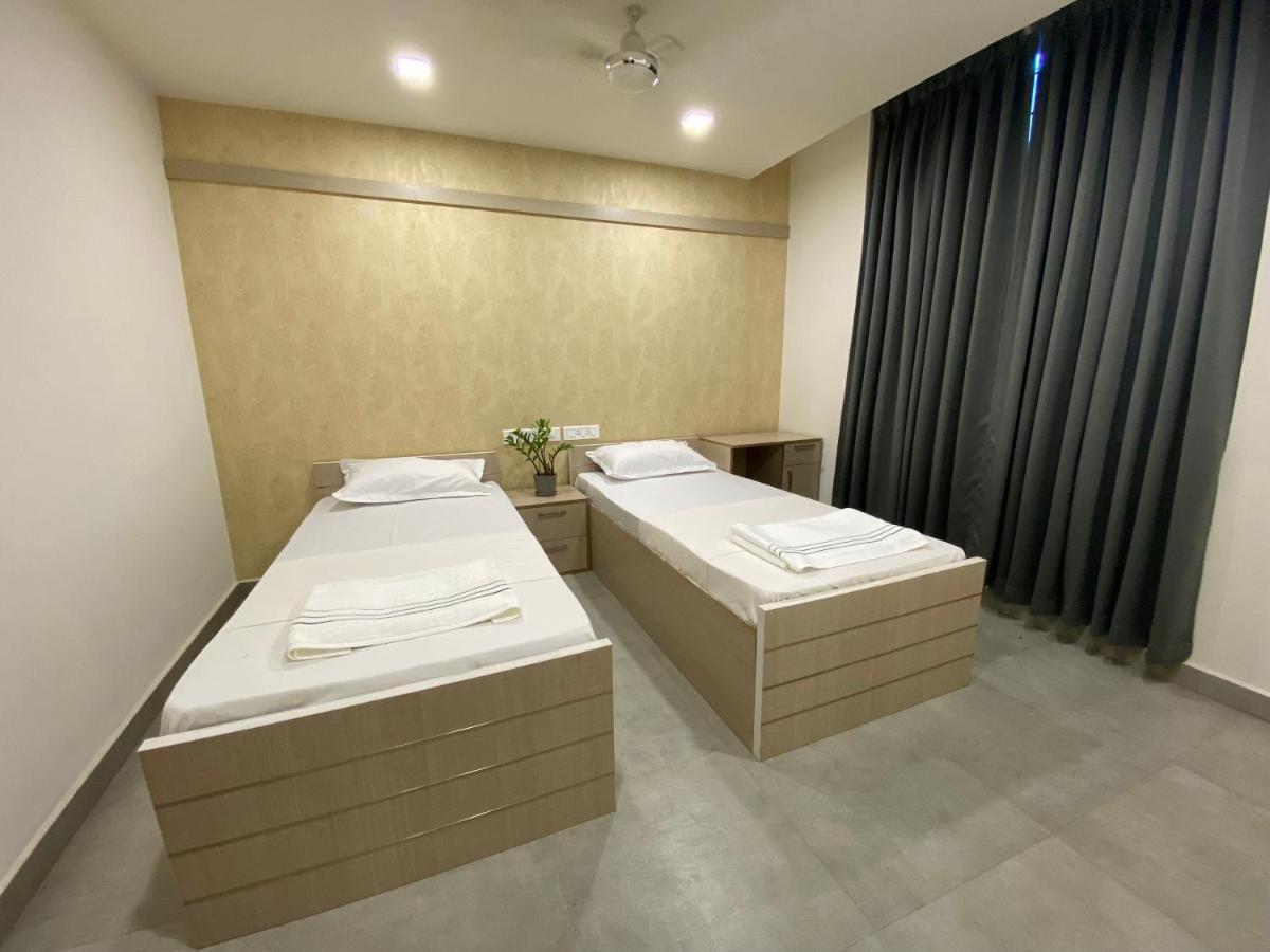 Karippals Inn Котаям Екстериор снимка