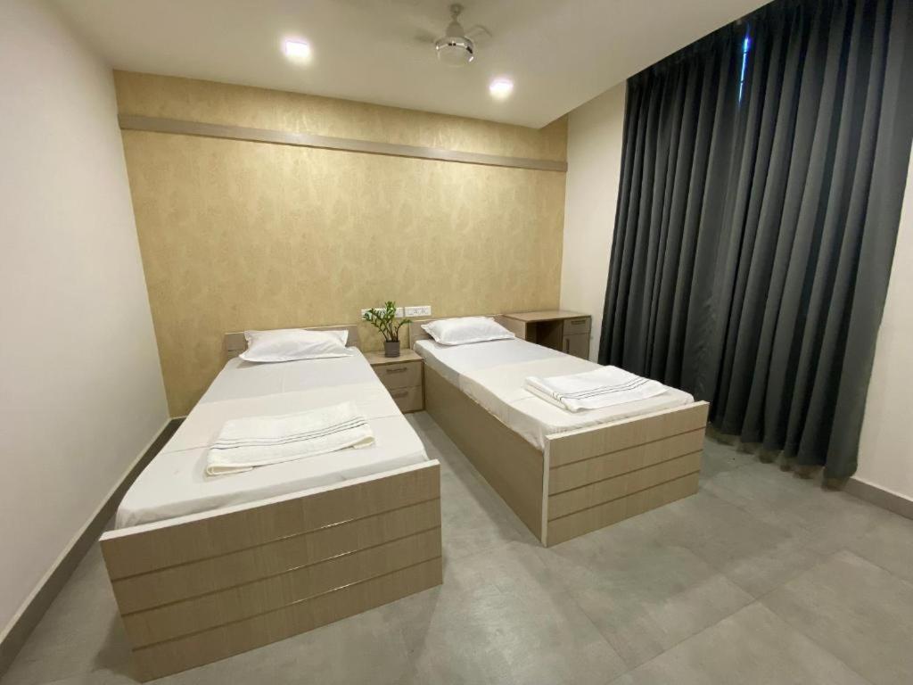 Karippals Inn Котаям Екстериор снимка