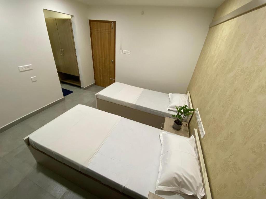 Karippals Inn Котаям Екстериор снимка